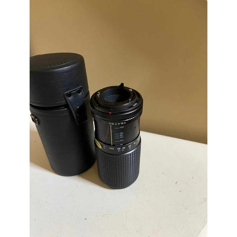 RMC Tokina 80-200mm Made in Japan Telephoto Zoom Lens for Pentax K with Case